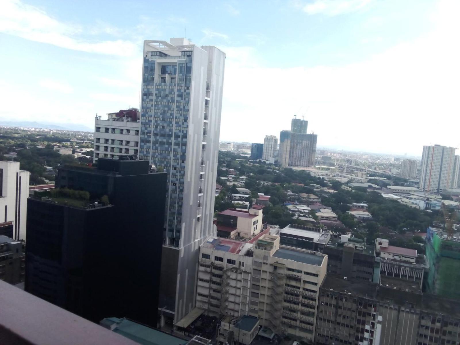 Kl Tower Makati By Ph Staycation
